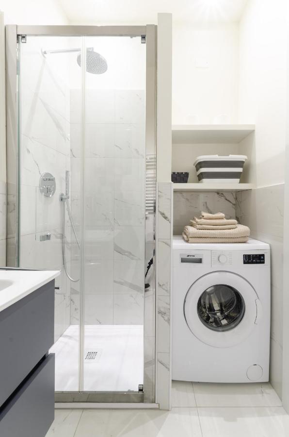 Design Apartment - Spadolini, Campus Bocconi 米兰 外观 照片